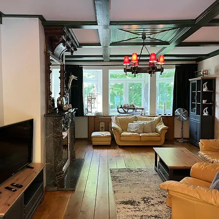 Berghexe Mit Terrasse Apartament