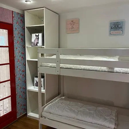 Berghexe Mit Terrasse