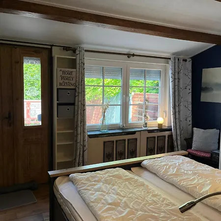 Berghexe Mit Terrasse Διαμέρισμα